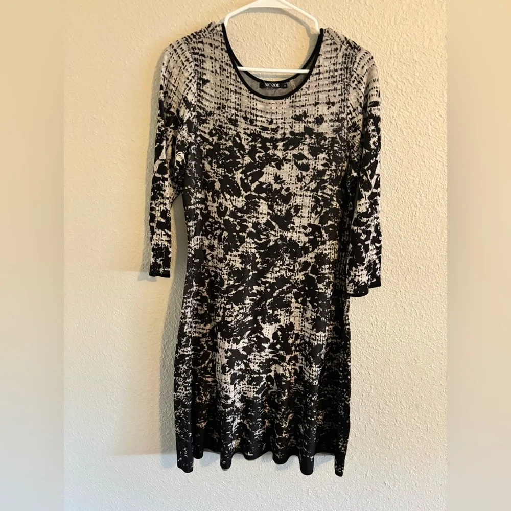 NIC+ZOE Black and White Long Sleeve Dress